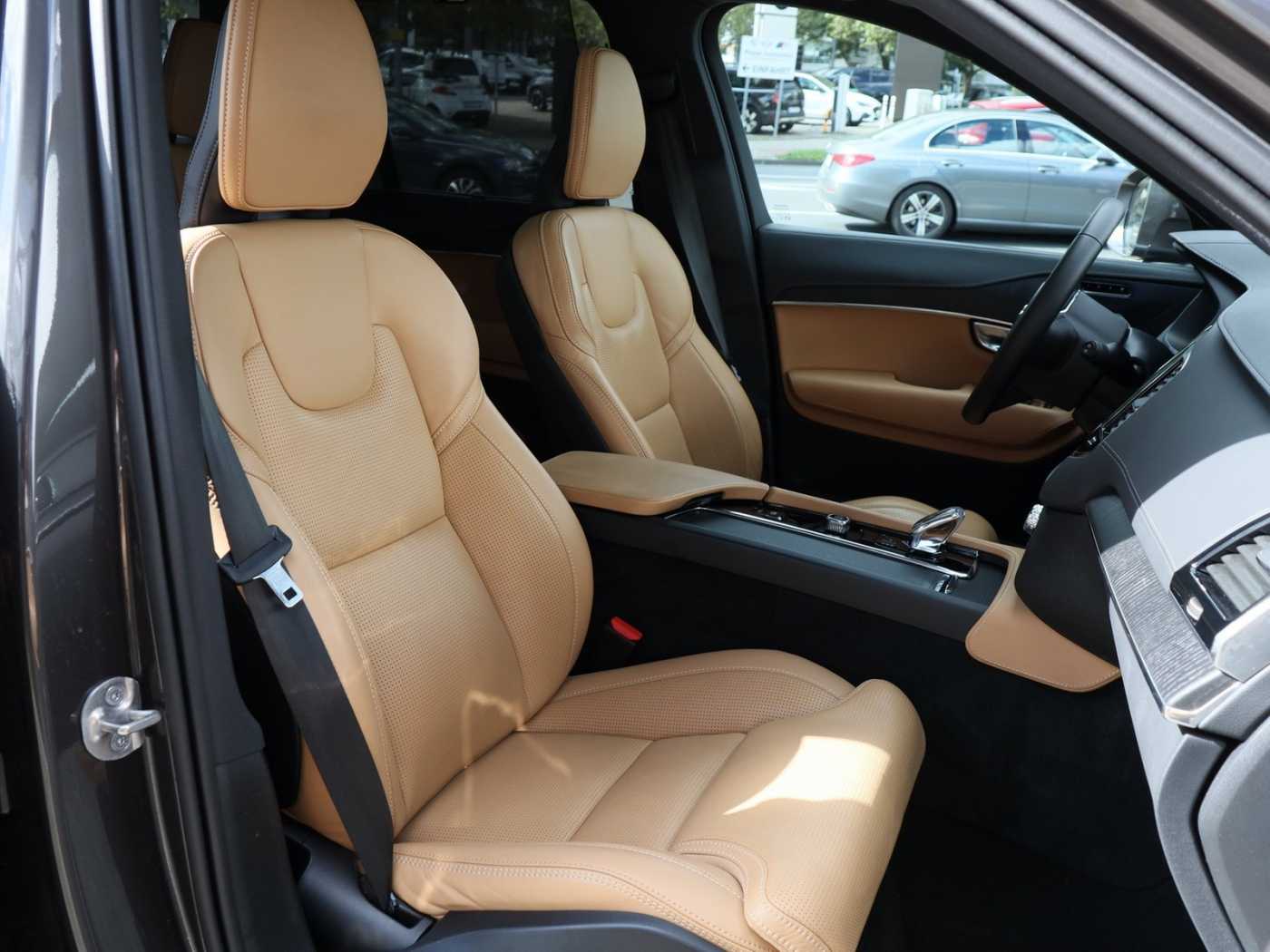Volvo XC90 – Bild 6