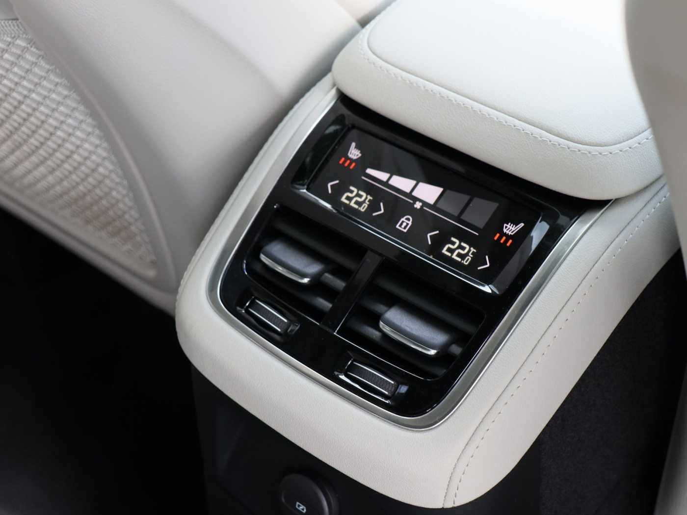 Volvo XC90 – Bild 15