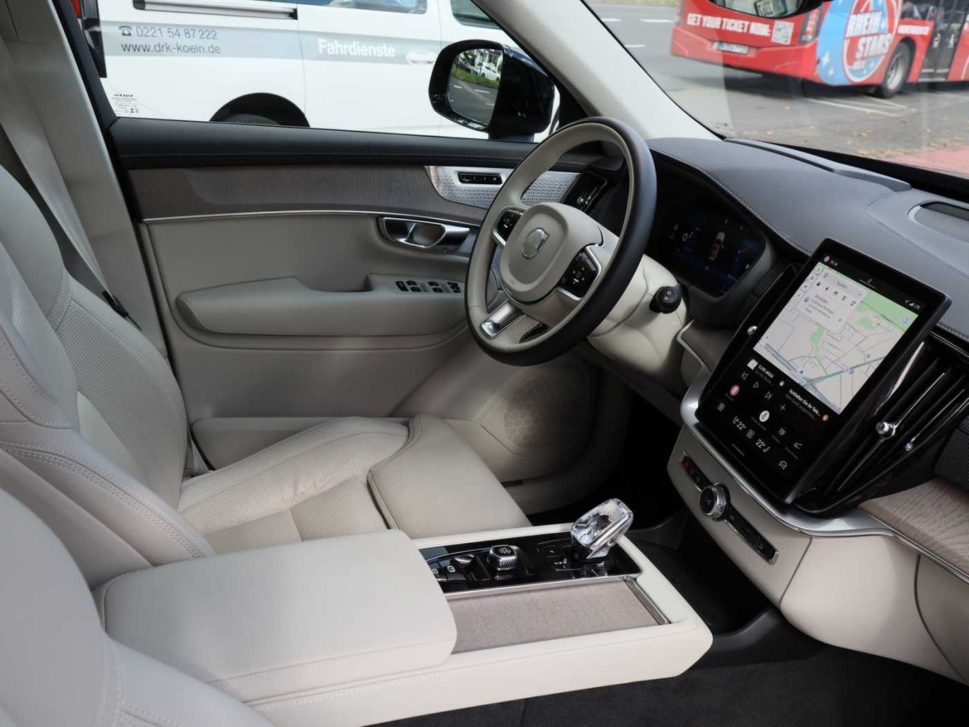 Volvo XC90 – Bild 3