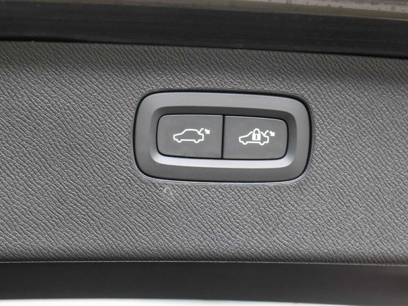 Volvo XC90 – Bild 16