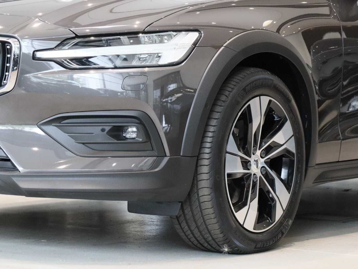 Volvo V60 Cross Country – Bild 5