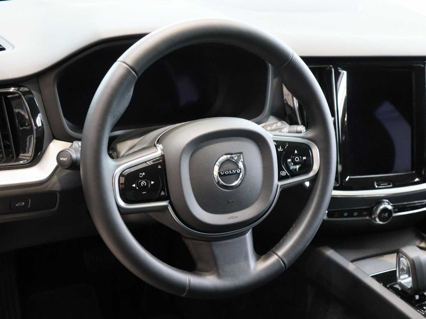 Volvo V60 Cross Country – Bild 9