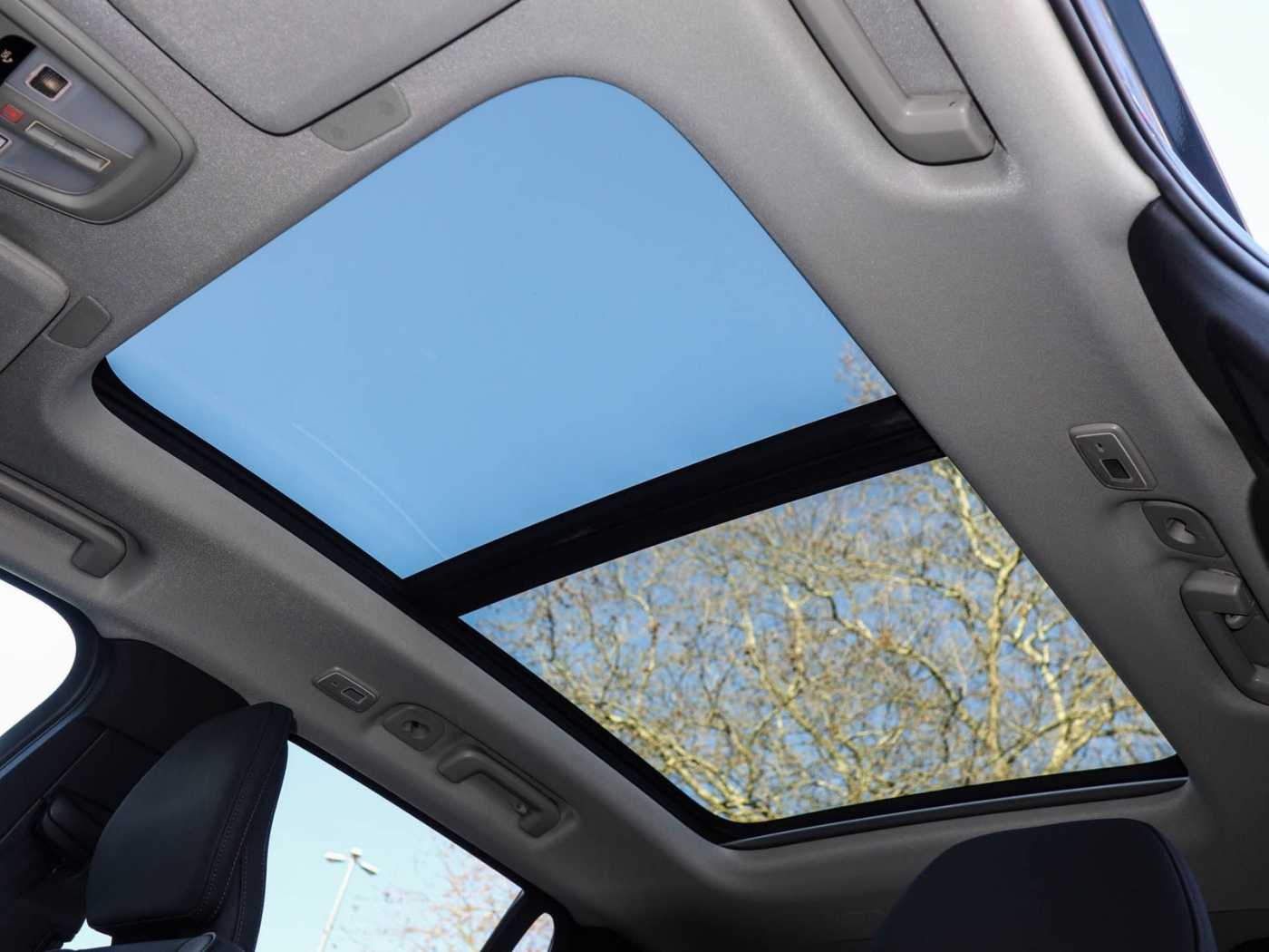 Volvo XC90 – Bild 11