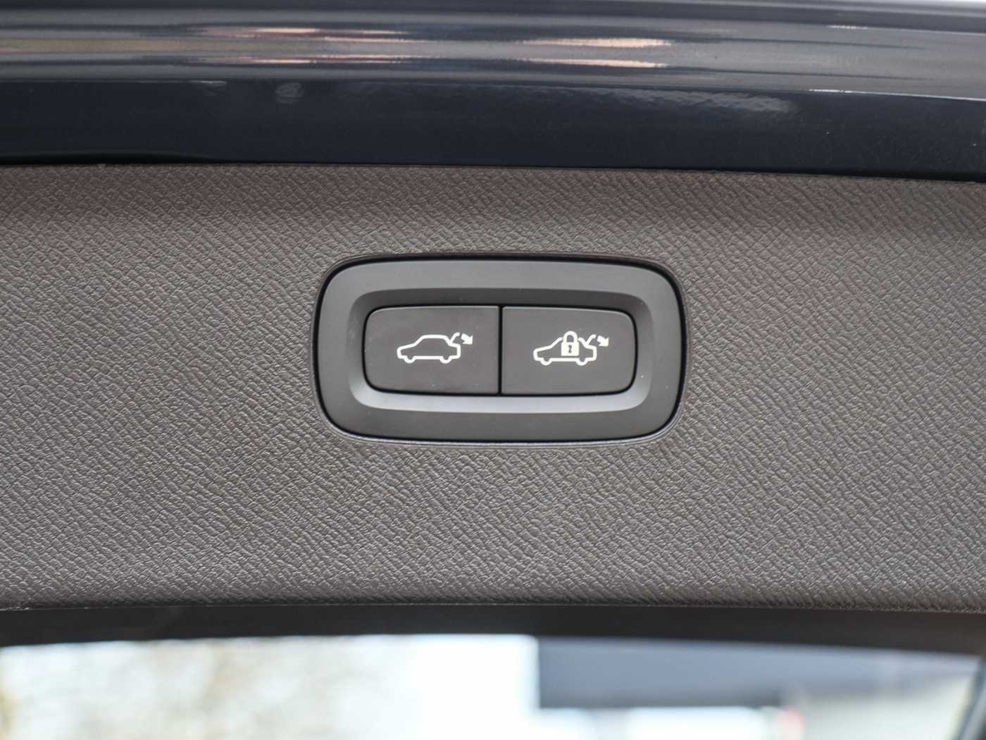 Volvo XC90 – Bild 16