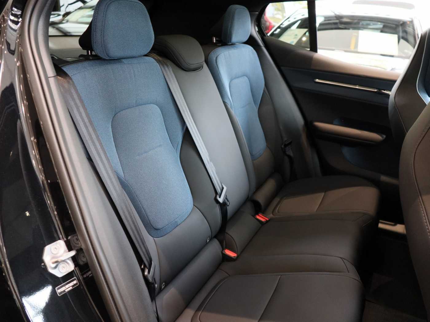Volvo EX30 – Bild 4