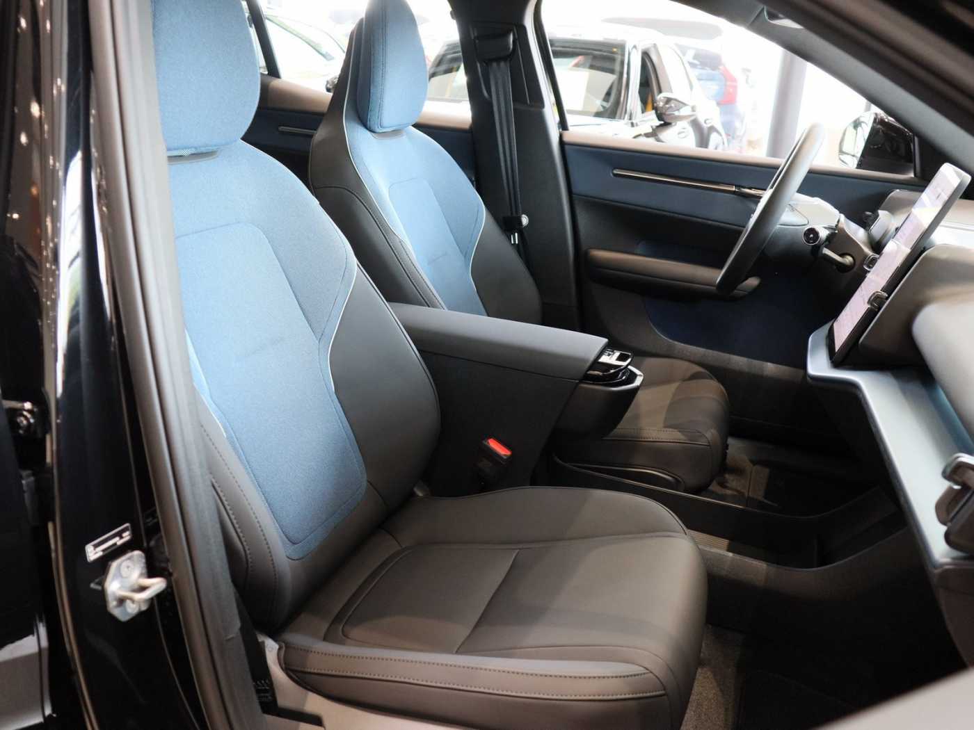 Volvo EX30 – Bild 6