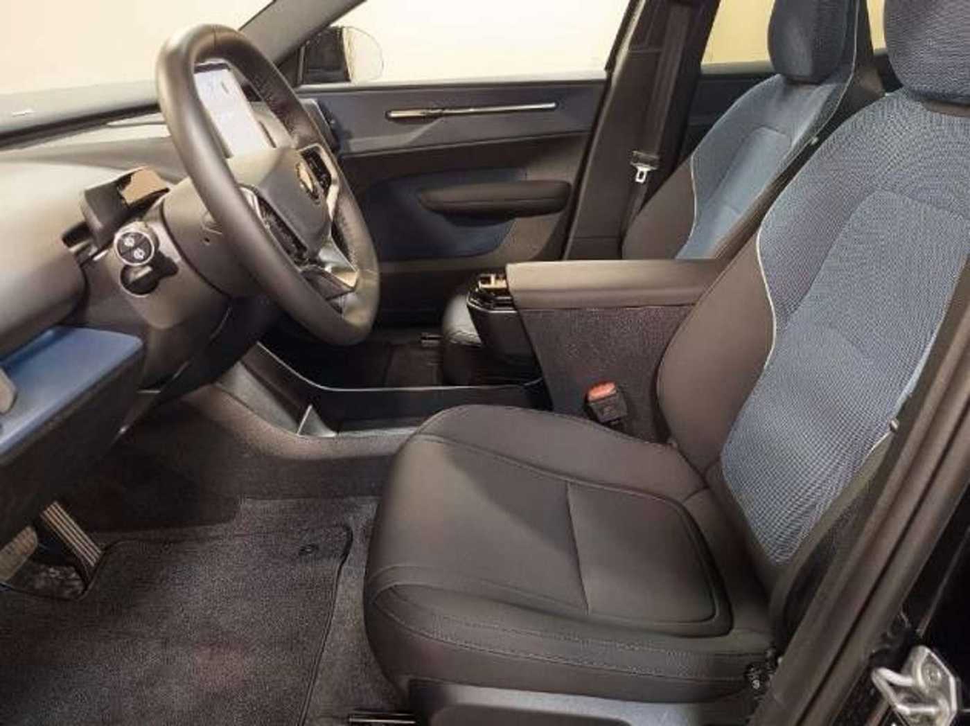 Volvo EX30 – Bild 7