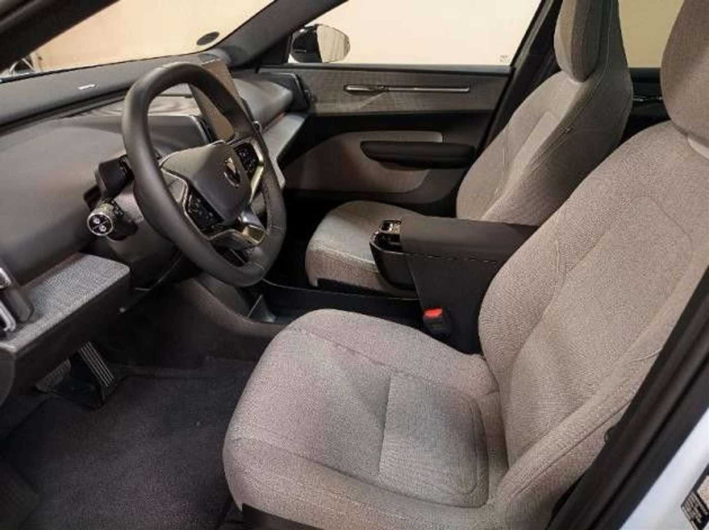 Volvo EX30 – Bild 14