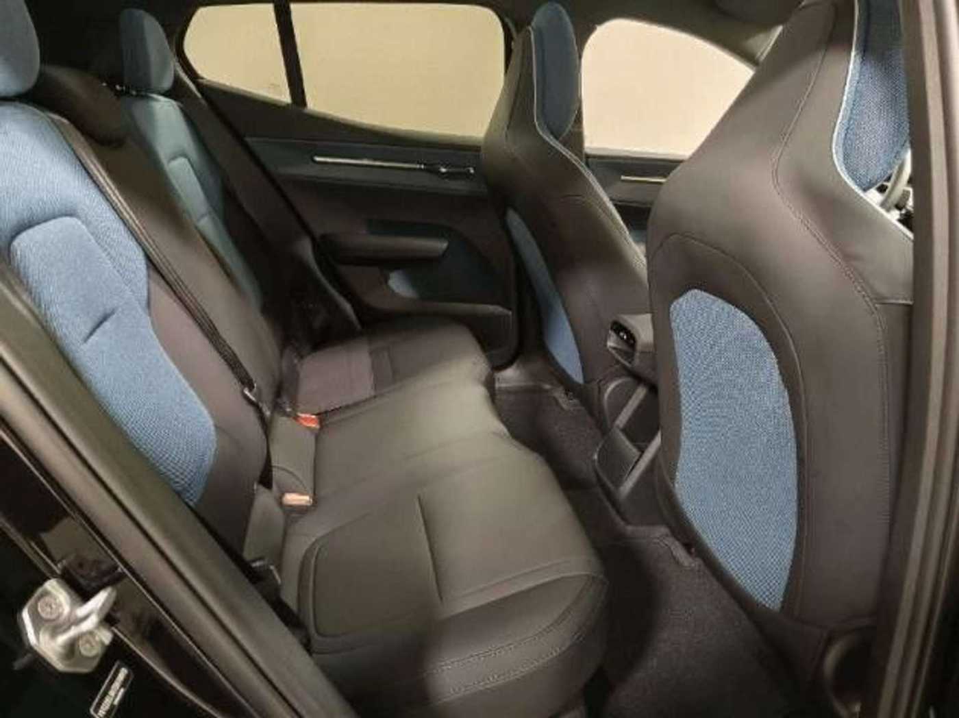 Volvo EX30 – Bild 11