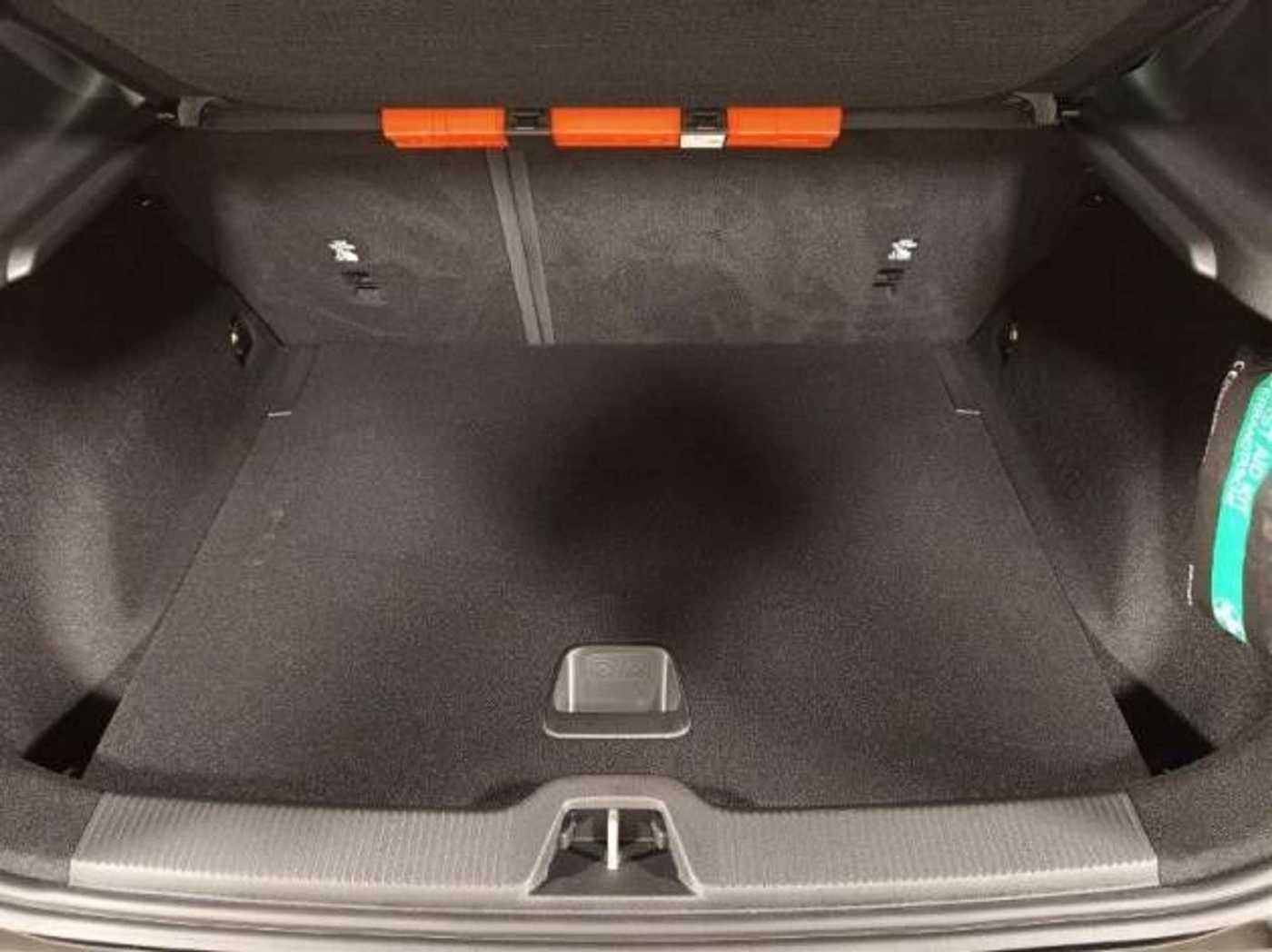 Volvo EX30 – Bild 8