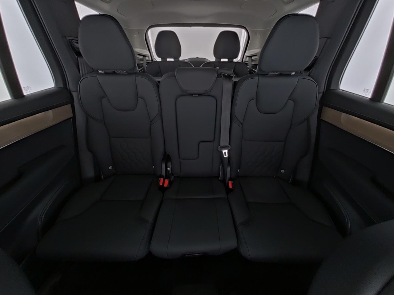 Volvo XC90 – Bild 6
