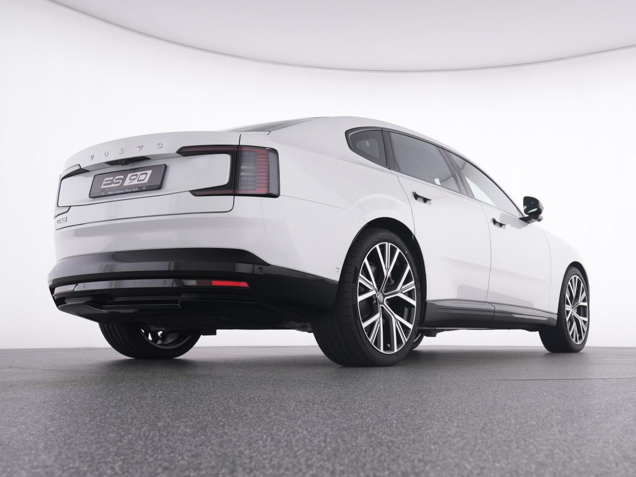 Volvo ES90 – Bild 8