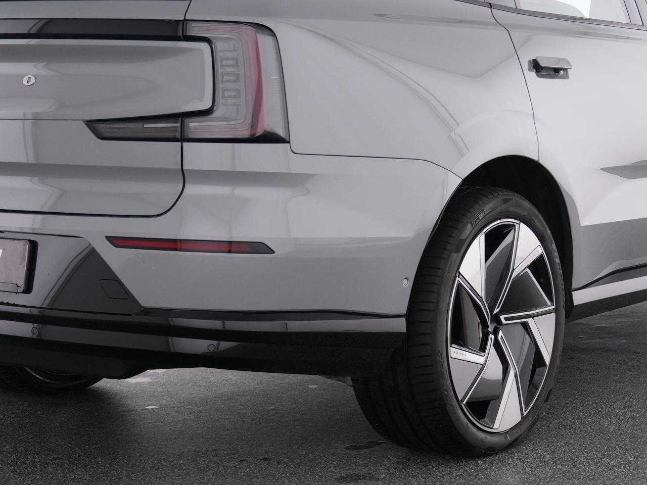 Volvo EX90 – Bild 11