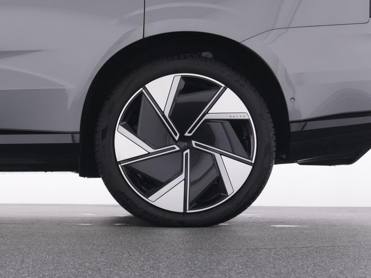Volvo EX90 – Bild 22