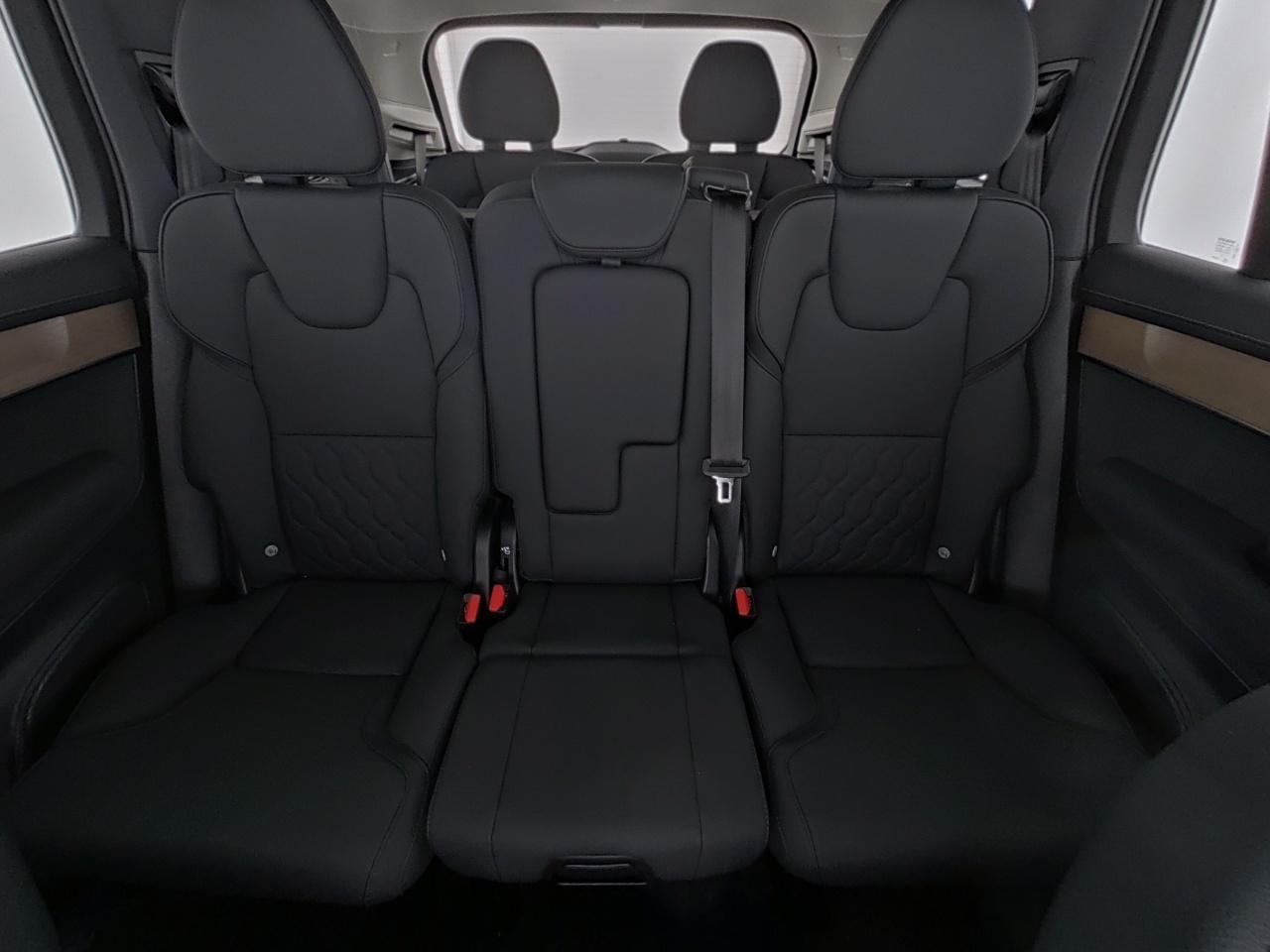 Volvo XC90 – Bild 6