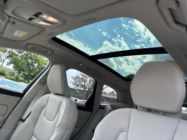 Volvo XC60 – Bild 18