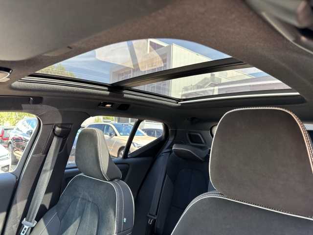 Volvo XC40 – Bild 18