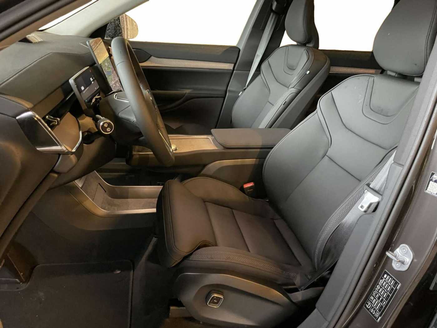 Volvo EX90 – Bild 10