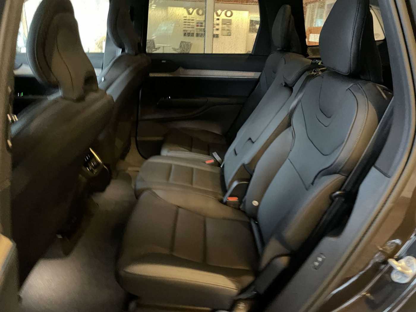 Volvo EX90 – Bild 22