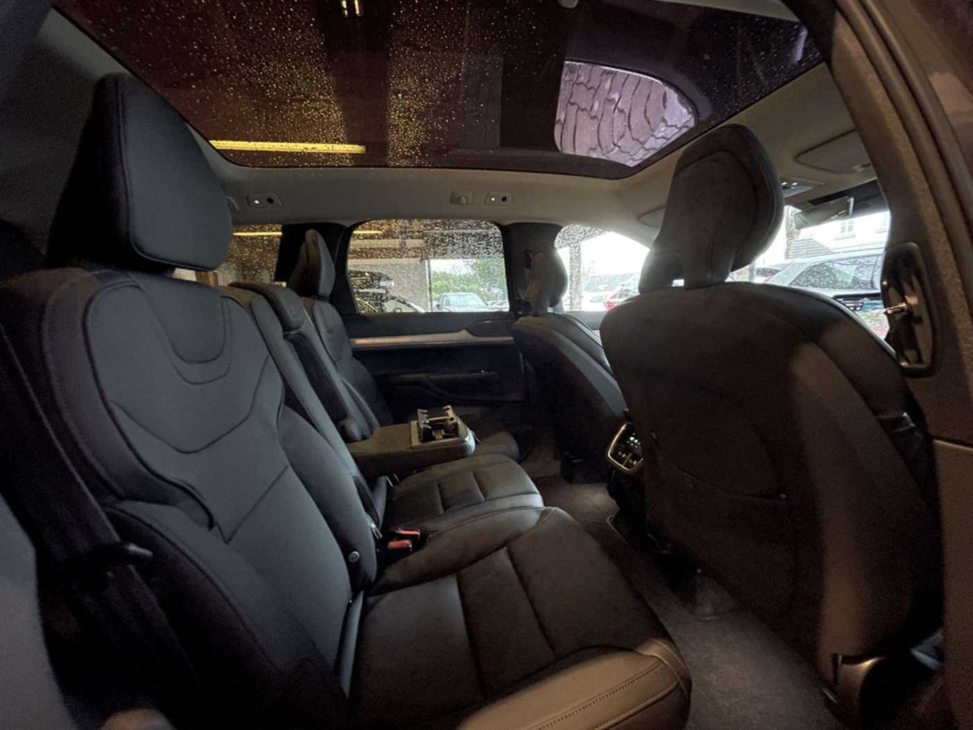Volvo EX90 – Bild 23