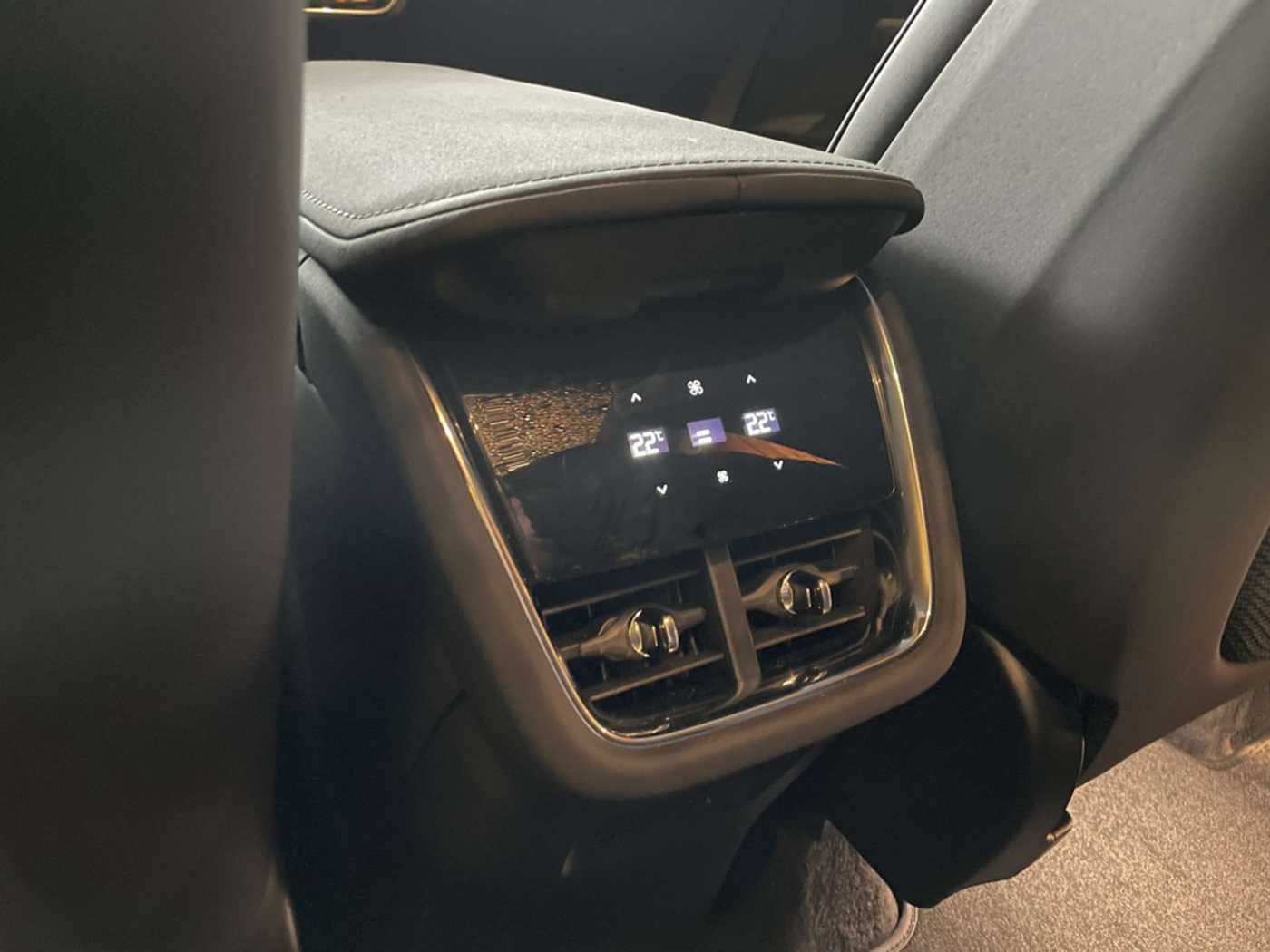 Volvo EX90 – Bild 24