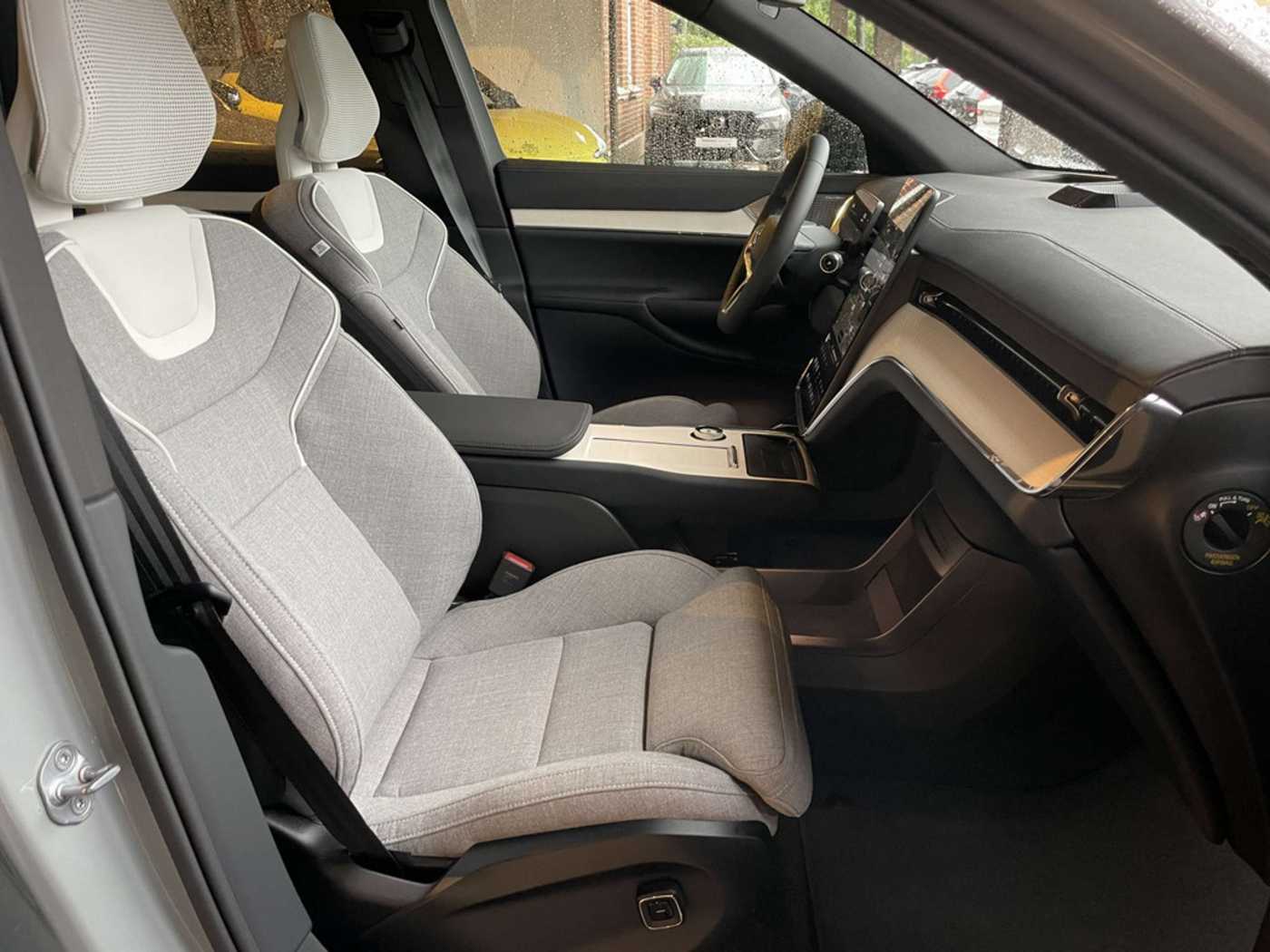 Volvo EX90 – Bild 11