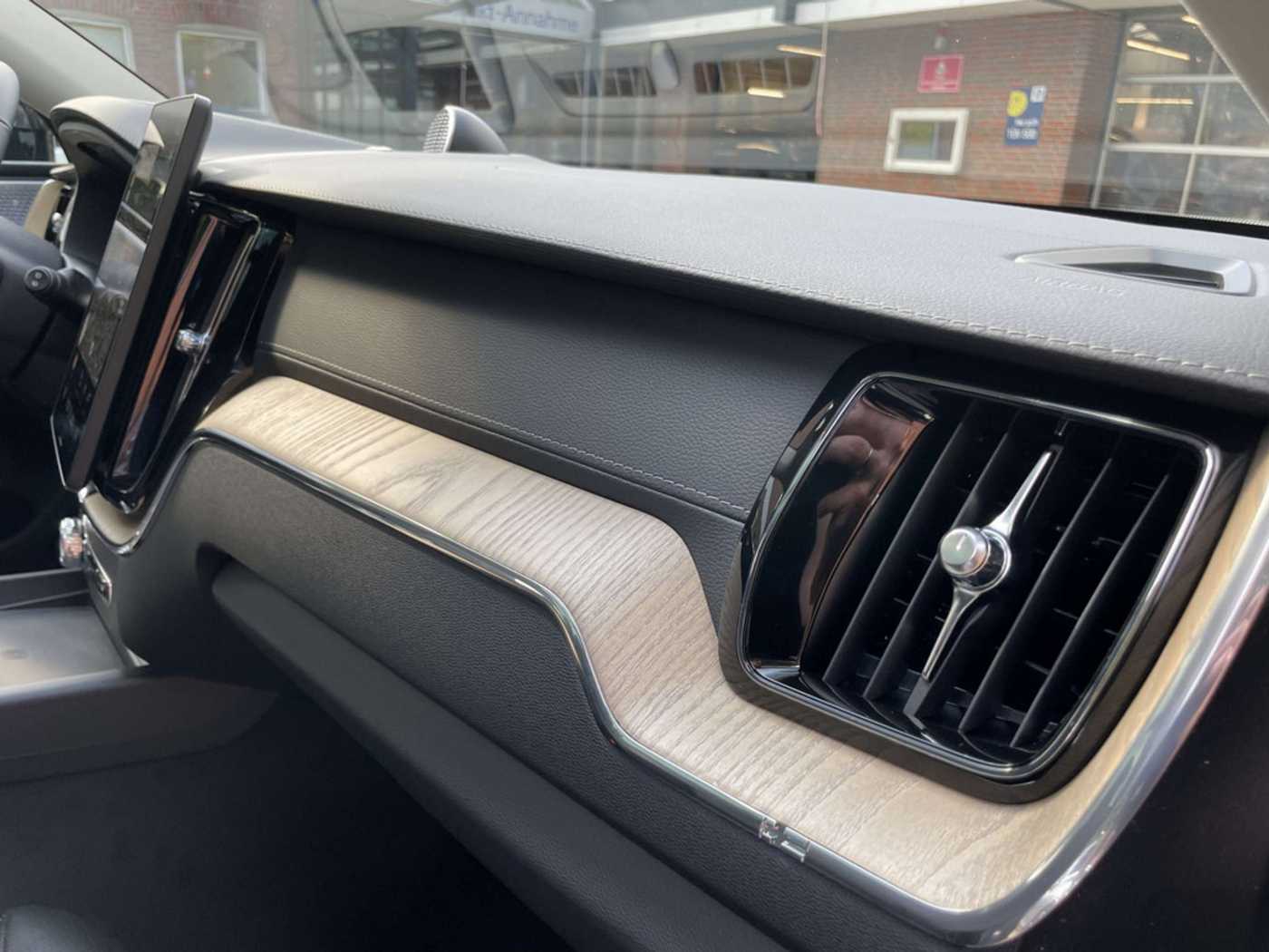 Volvo XC60 – Bild 25