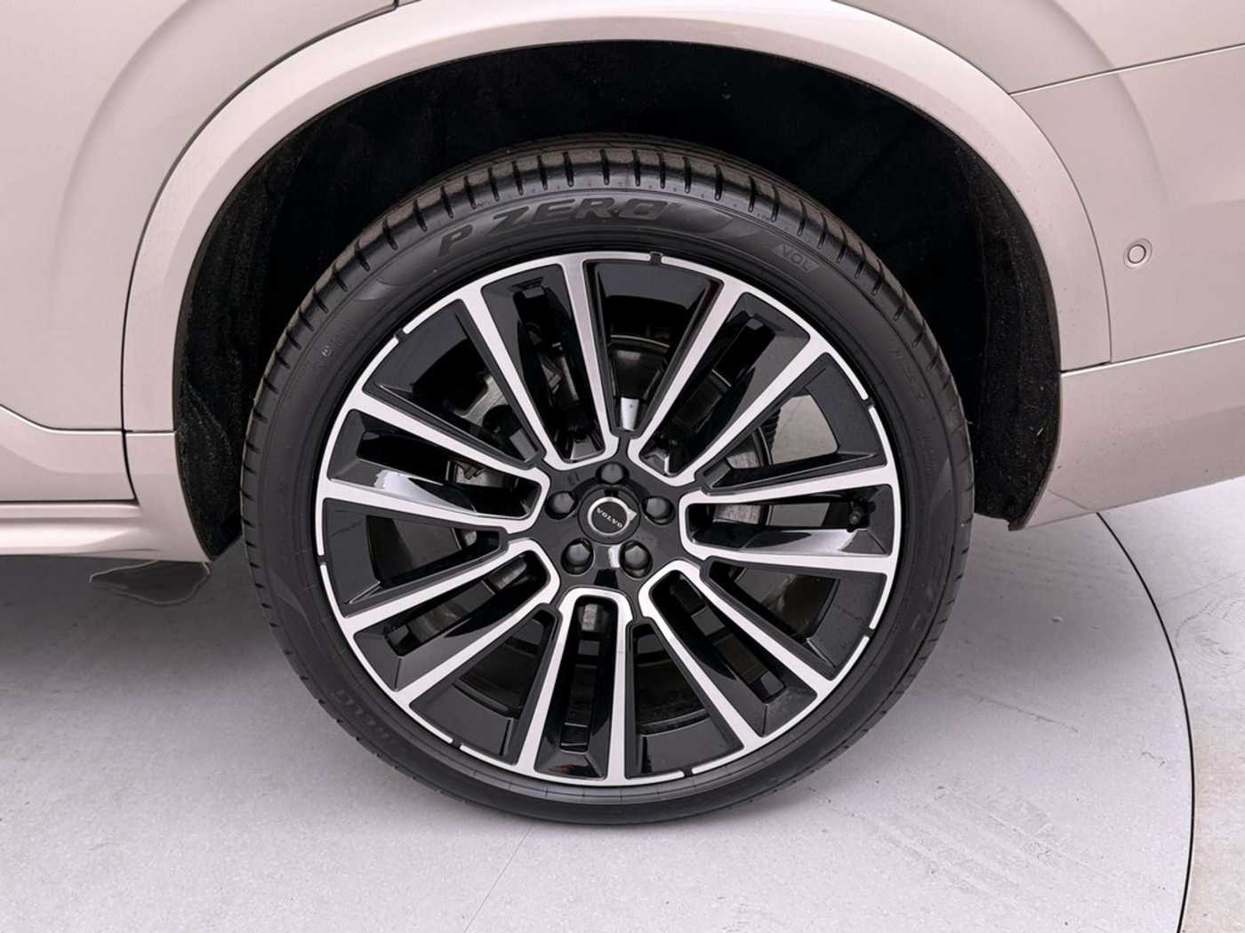Volvo XC90 – Bild 18