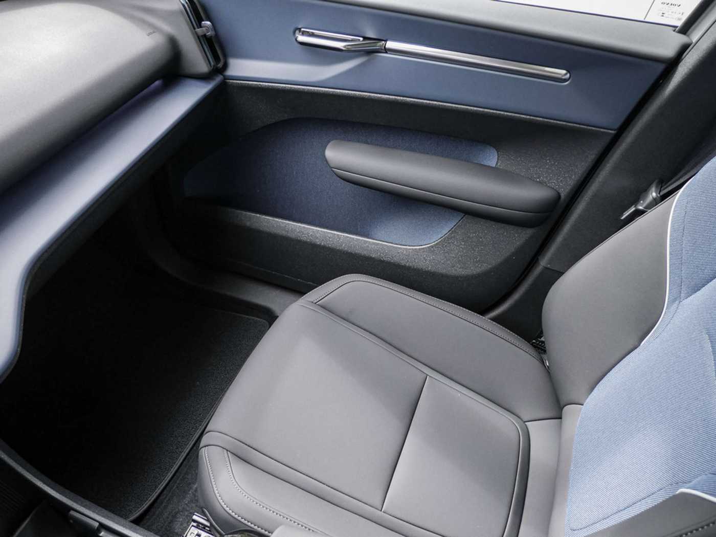 Volvo EX30 – Bild 14