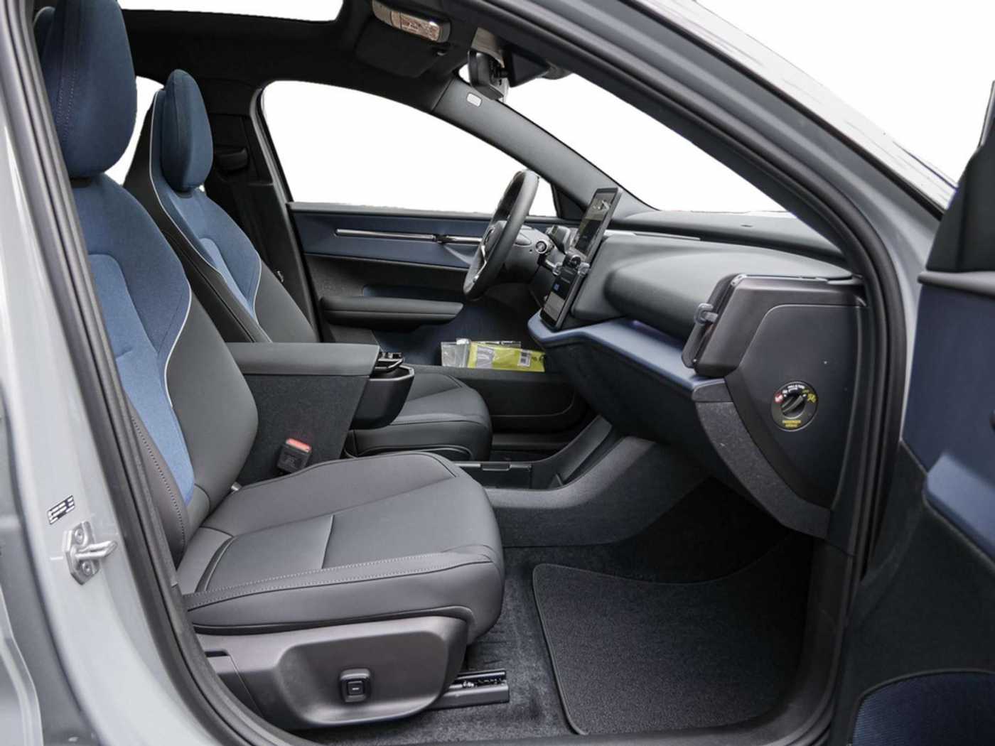 Volvo EX30 – Bild 5