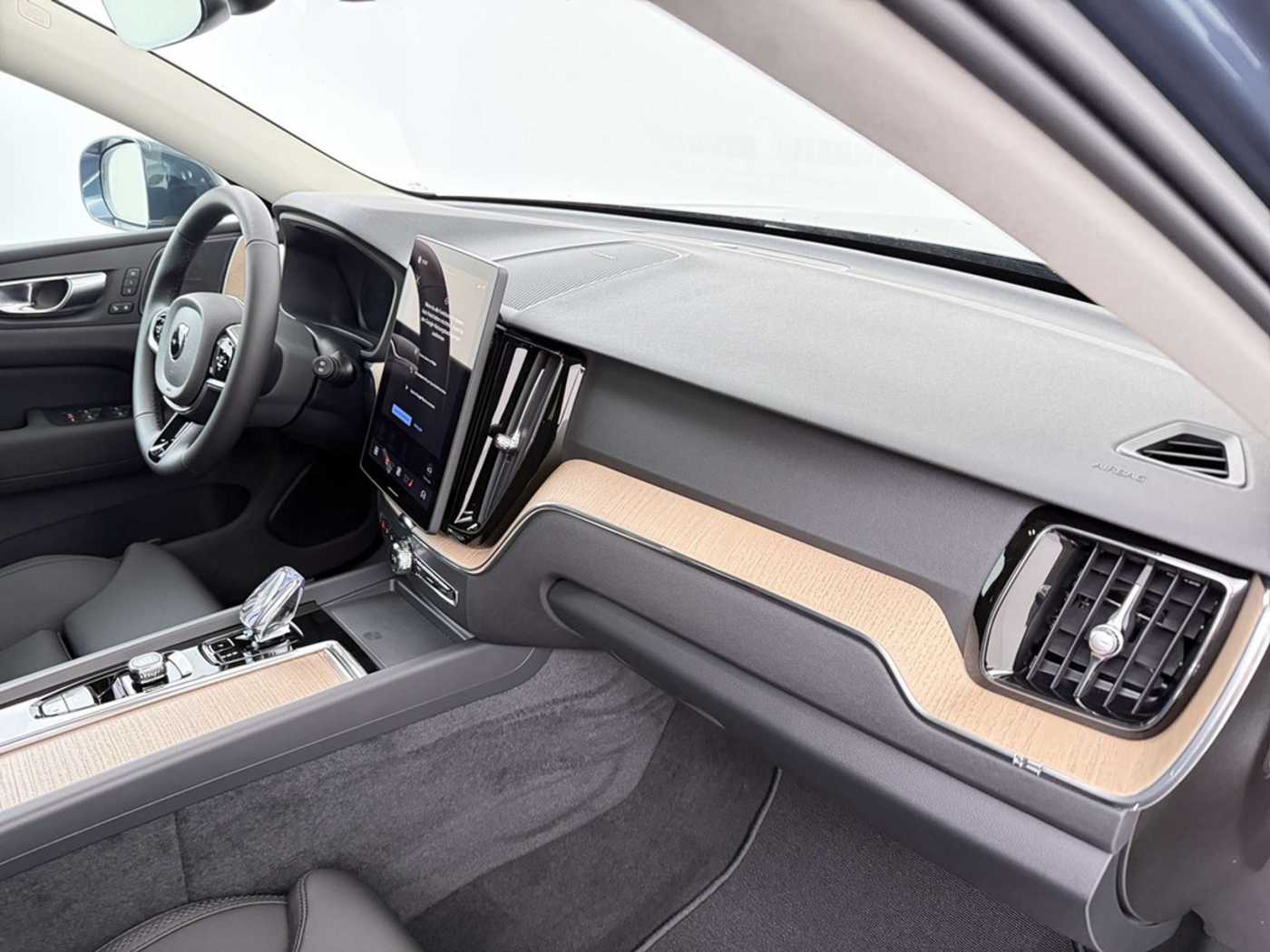Volvo XC60 – Bild 25