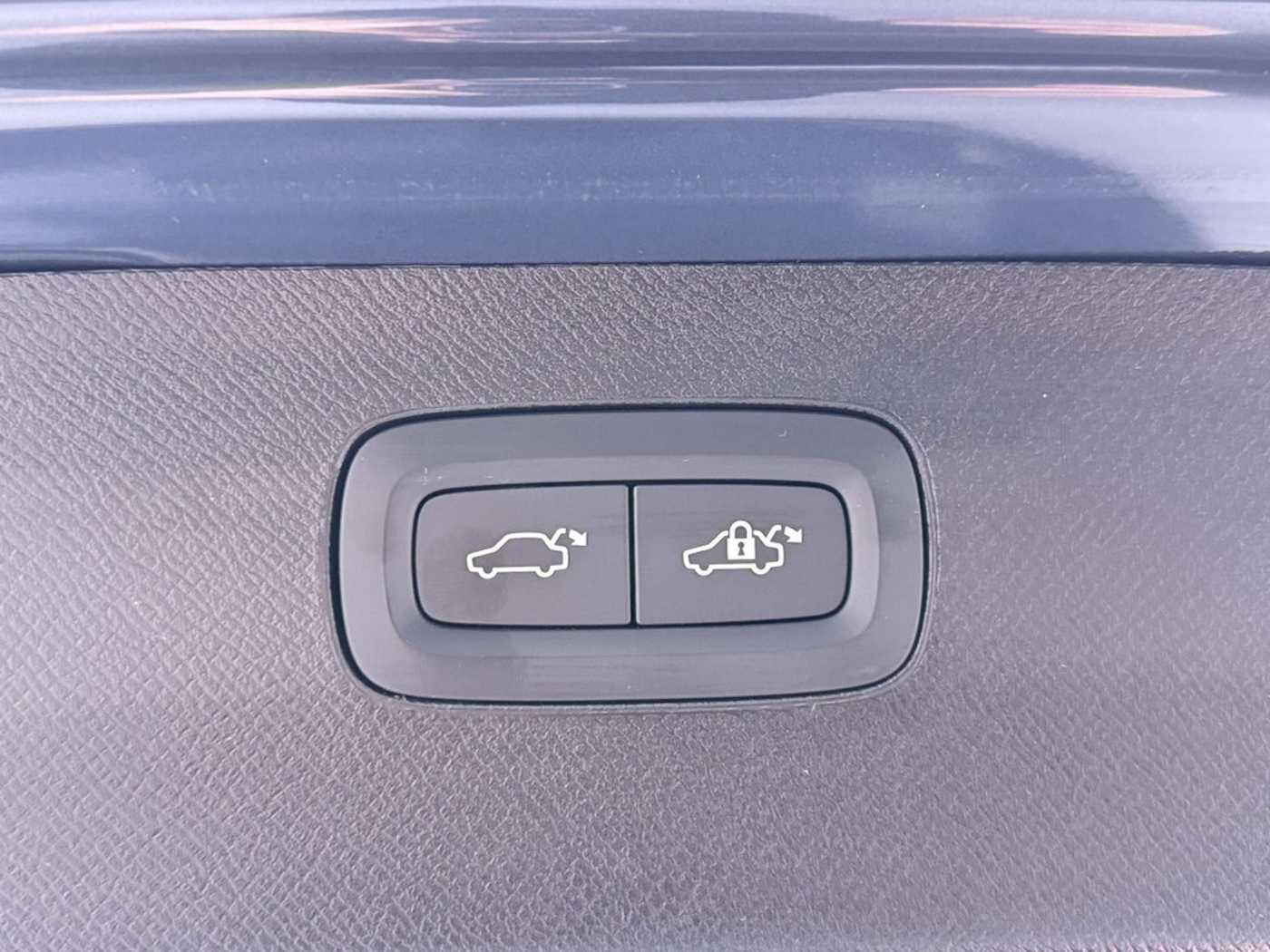 Volvo XC90 – Bild 23