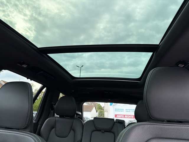 Volvo XC90 – Bild 23