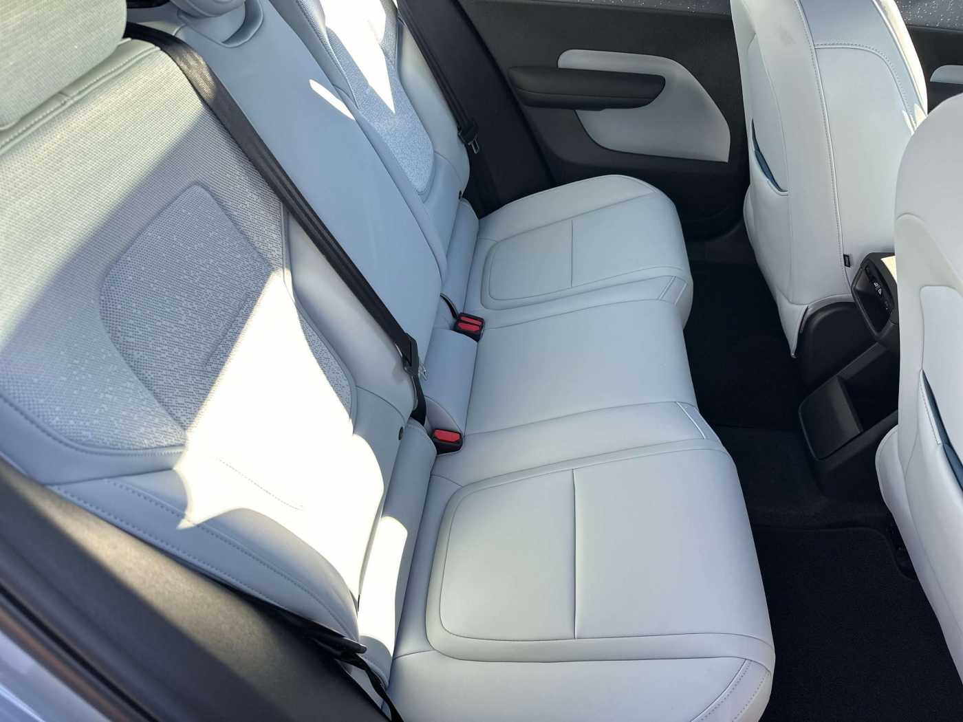 Volvo EX30 – Bild 11