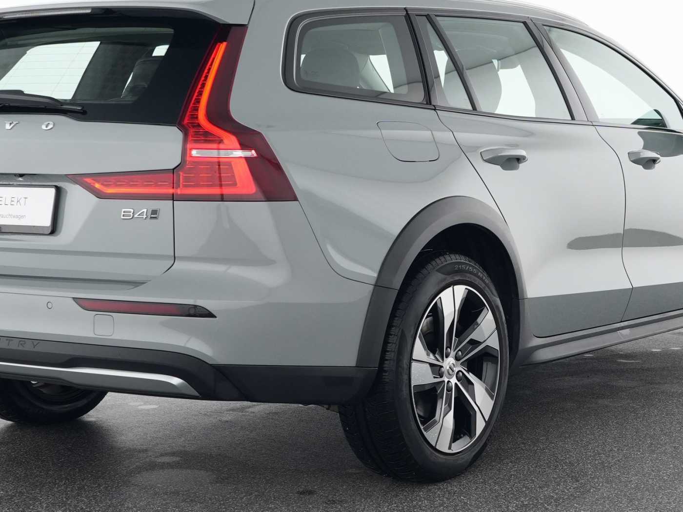 Volvo V60 Cross Country – Bild 10
