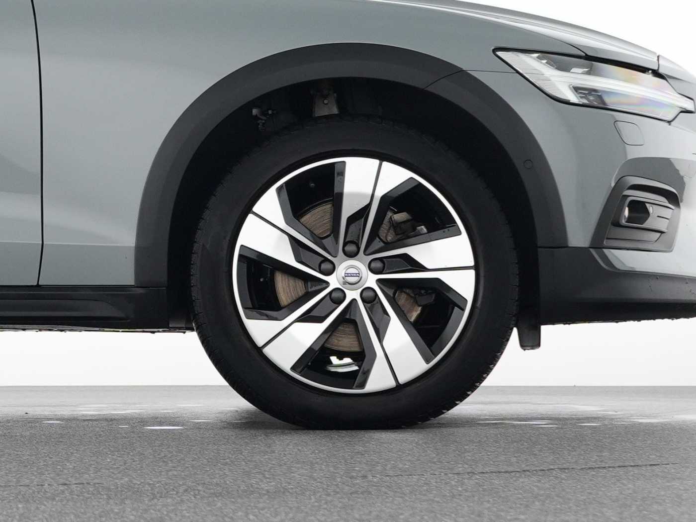 Volvo V60 Cross Country – Bild 22