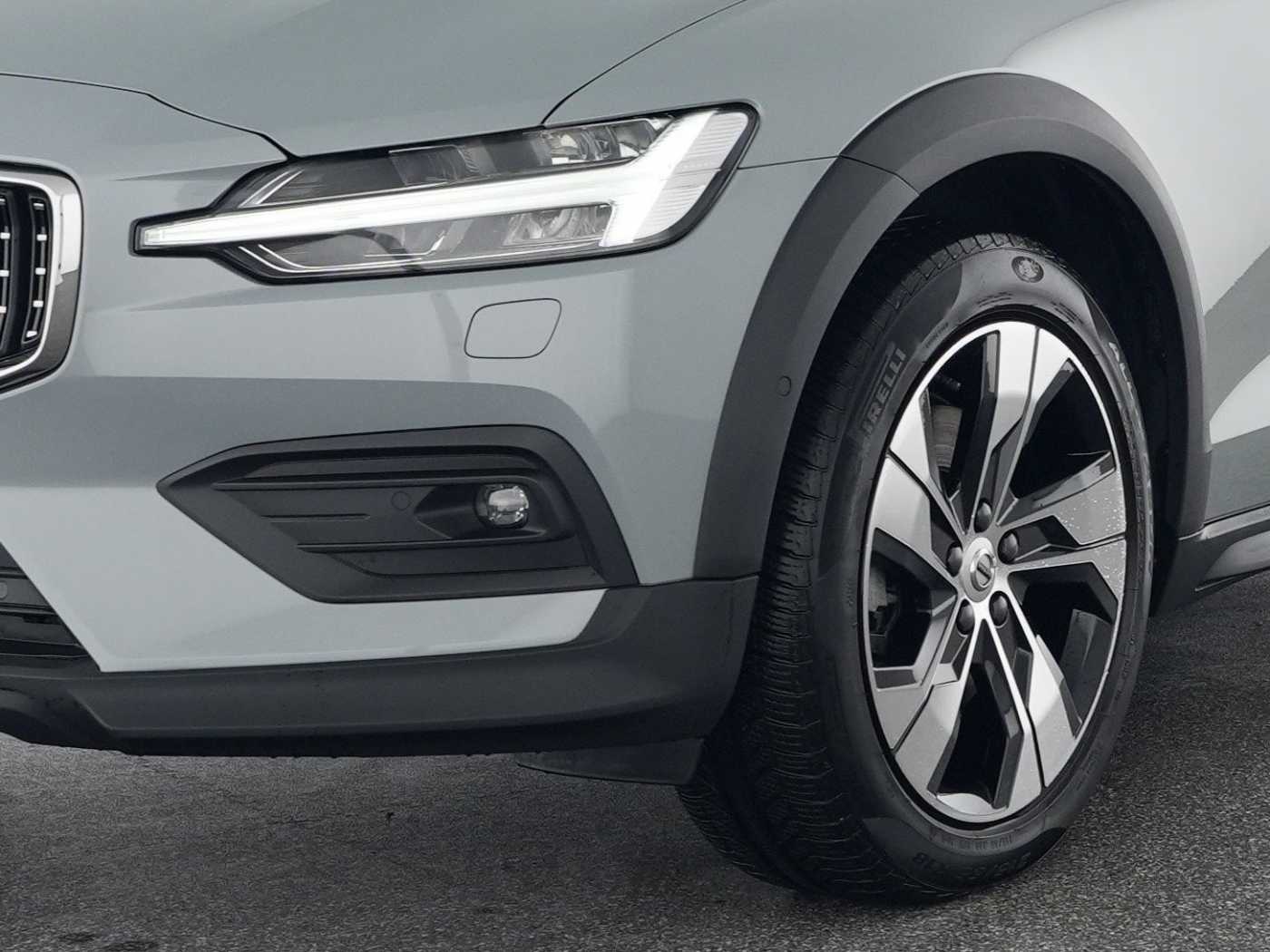 Volvo V60 Cross Country – Bild 9