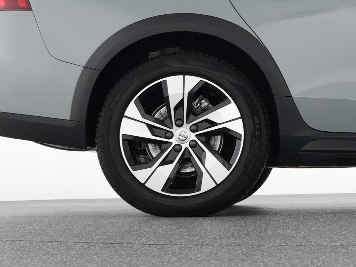 Volvo V60 Cross Country – Bild 23