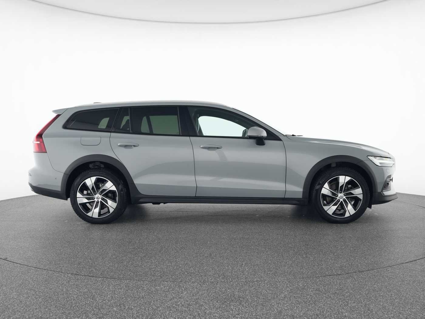 Volvo V60 Cross Country – Bild 12