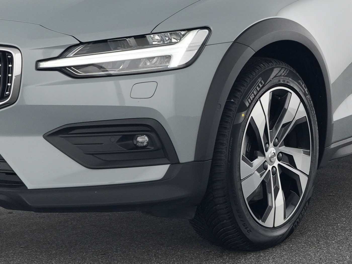 Volvo V60 Cross Country – Bild 9