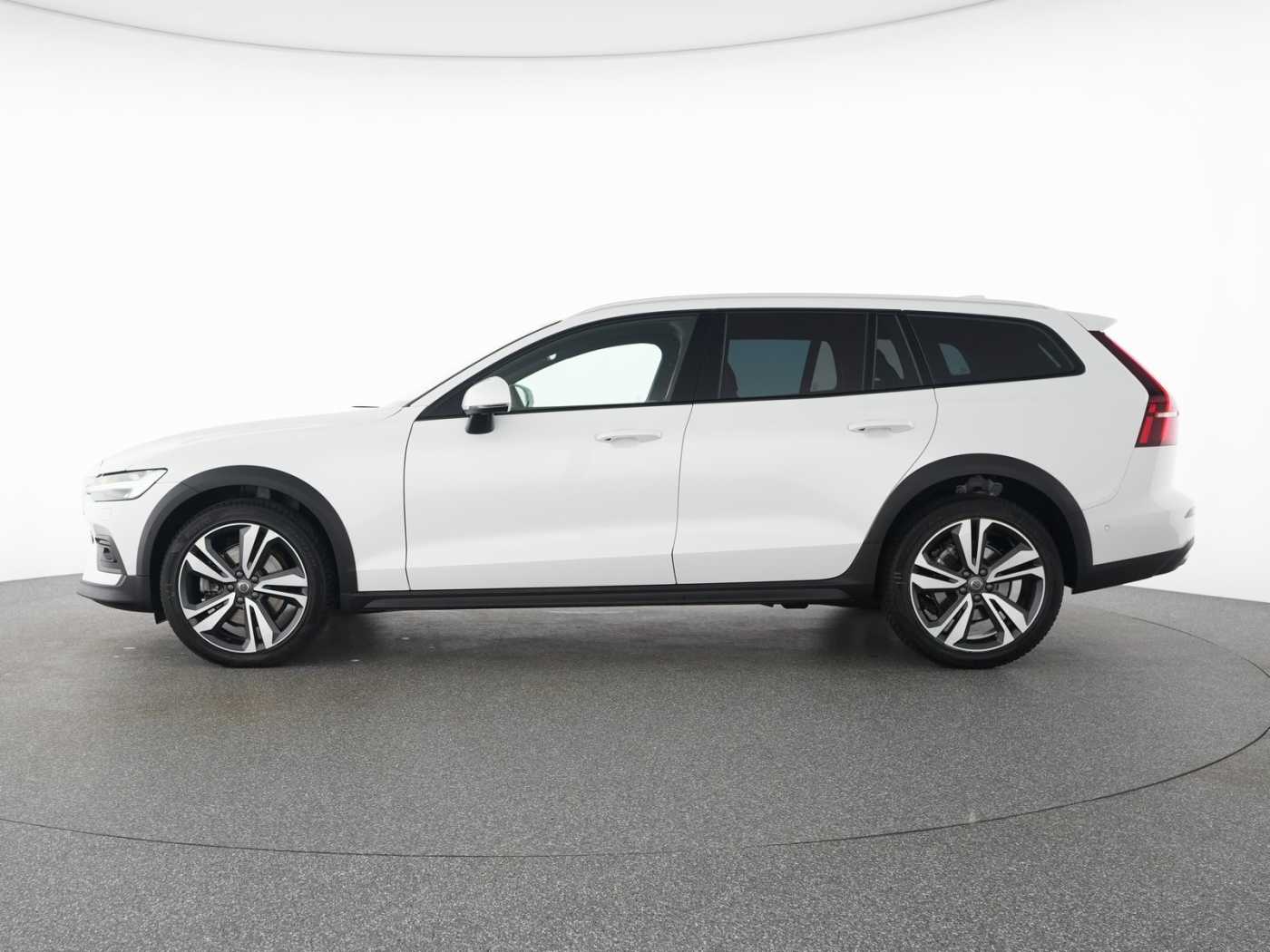 Volvo V60 Cross Country – Bild 11