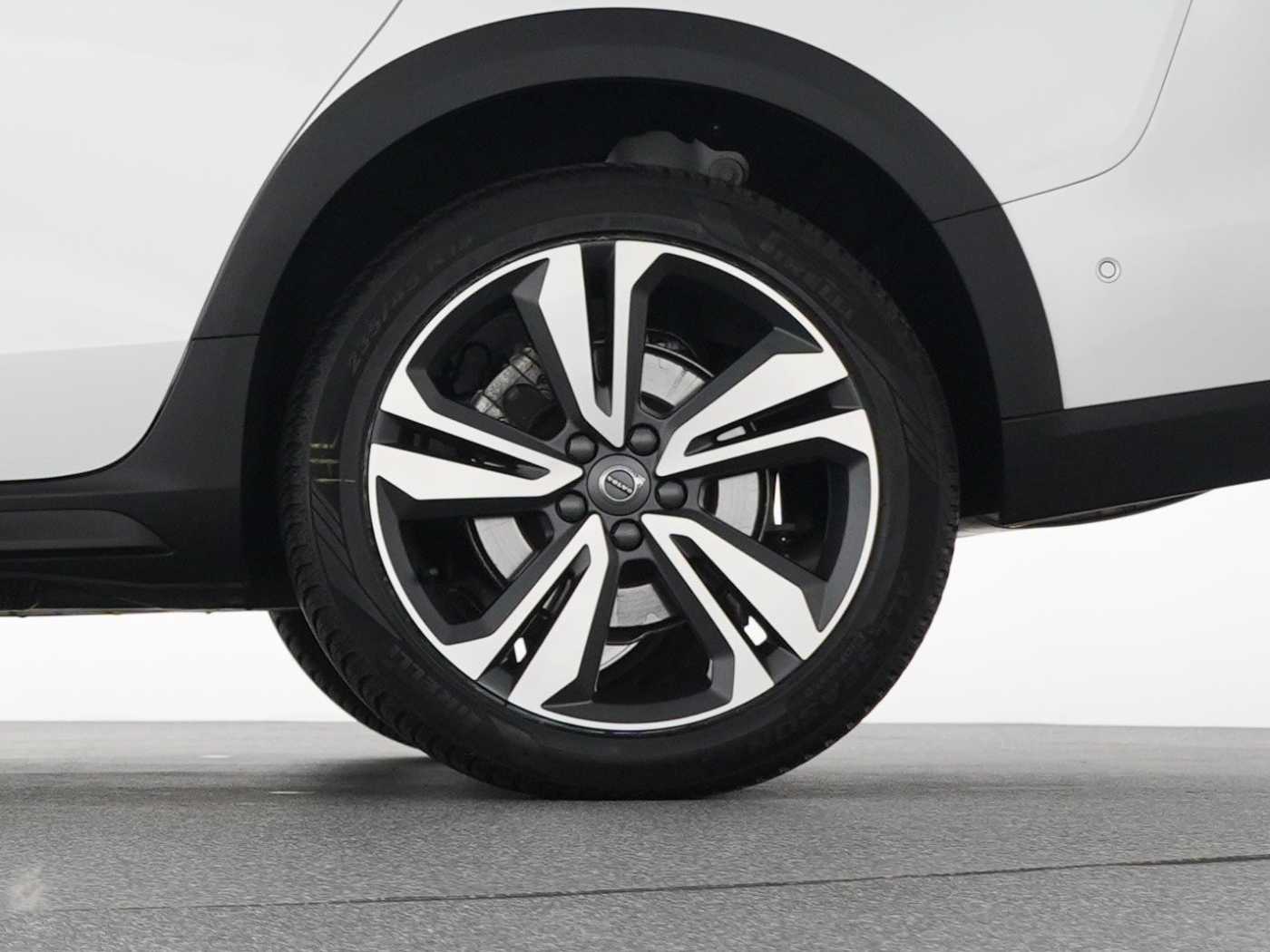 Volvo V60 Cross Country – Bild 21