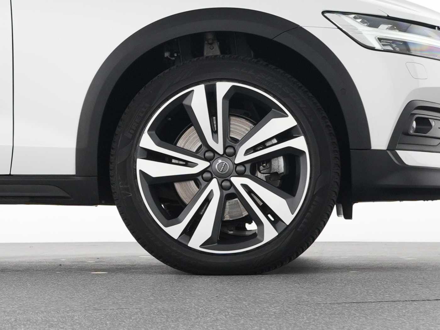 Volvo V60 Cross Country – Bild 22