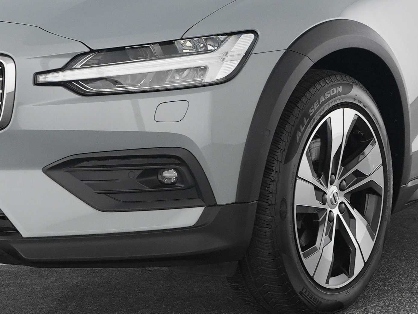 Volvo V60 Cross Country – Bild 9