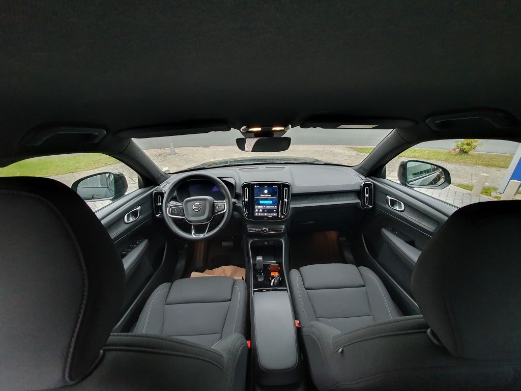Volvo XC40 Recharge – Bild 12