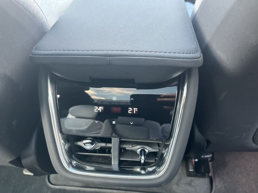 Volvo EX90 – Bild 19