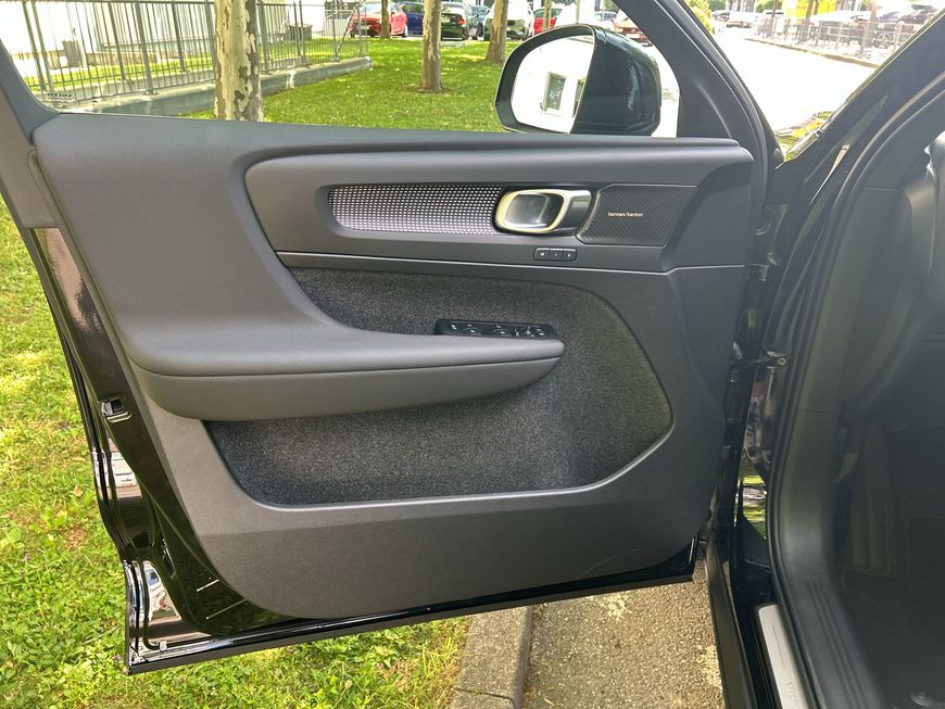 Volvo XC40 – Bild 12