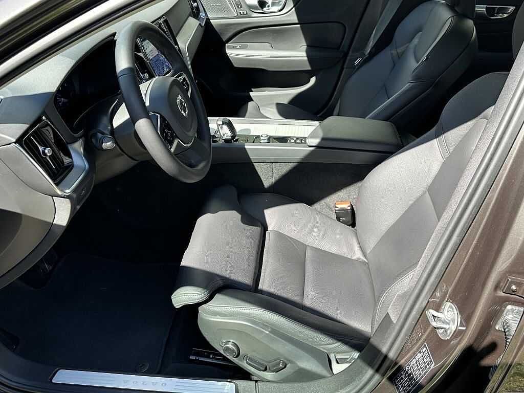 Volvo V60 Cross Country – Bild 11