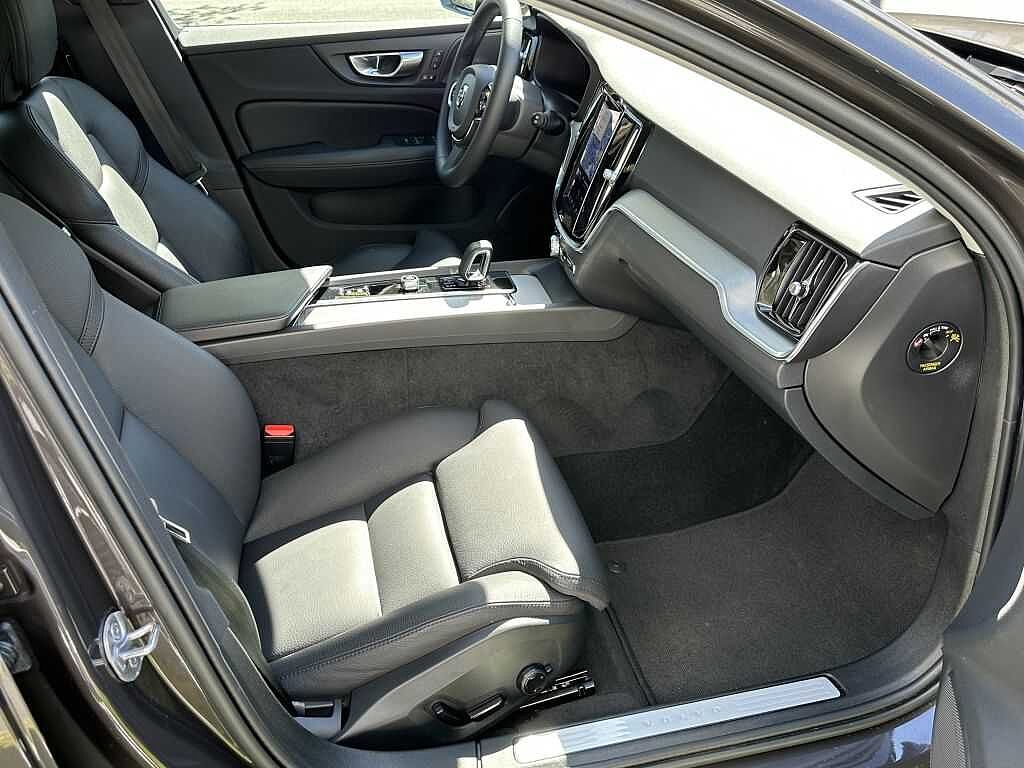 Volvo V60 Cross Country – Bild 12