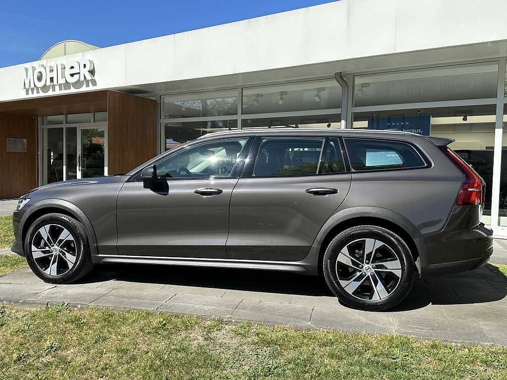 Volvo V60 Cross Country – Bild 3